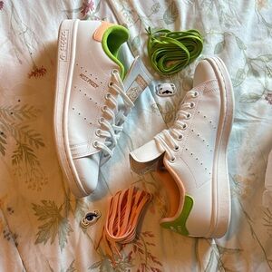 Adidas Disney x Stan Smith 'Miss Piggy & Kermit